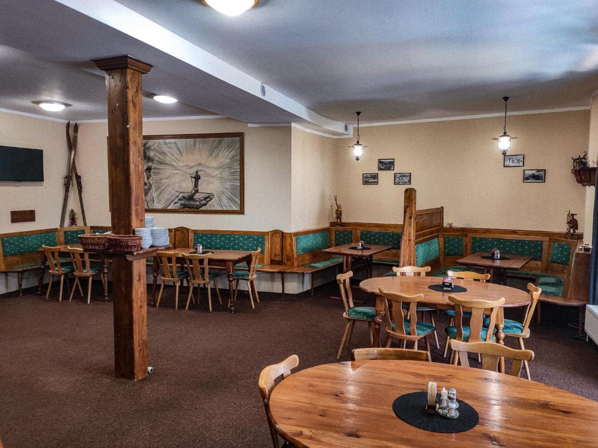 הַרָכוֹב Hotel Rydl מראה חיצוני תמונה